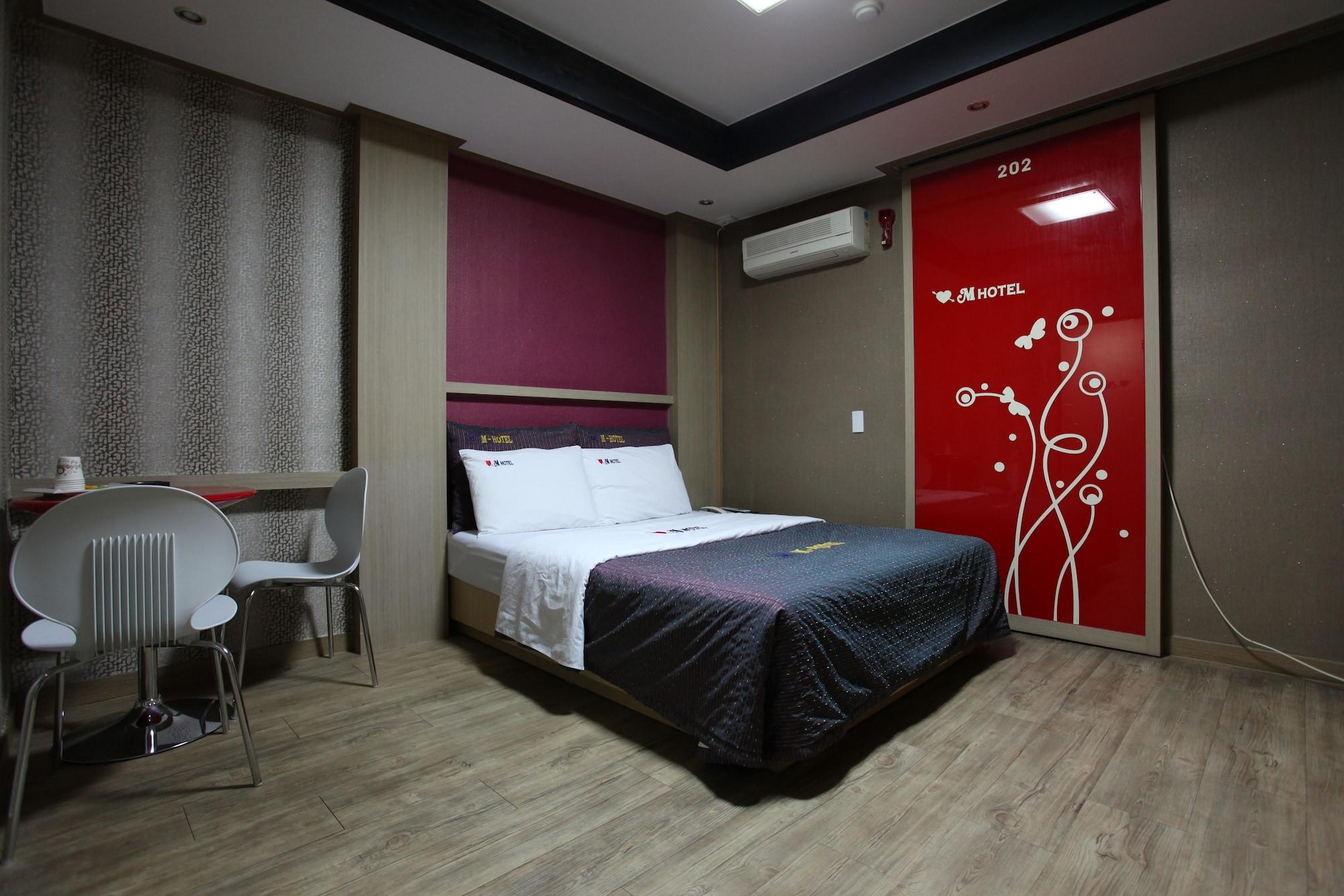 M Motel Songtan Pyeongtaek Eksteriør billede