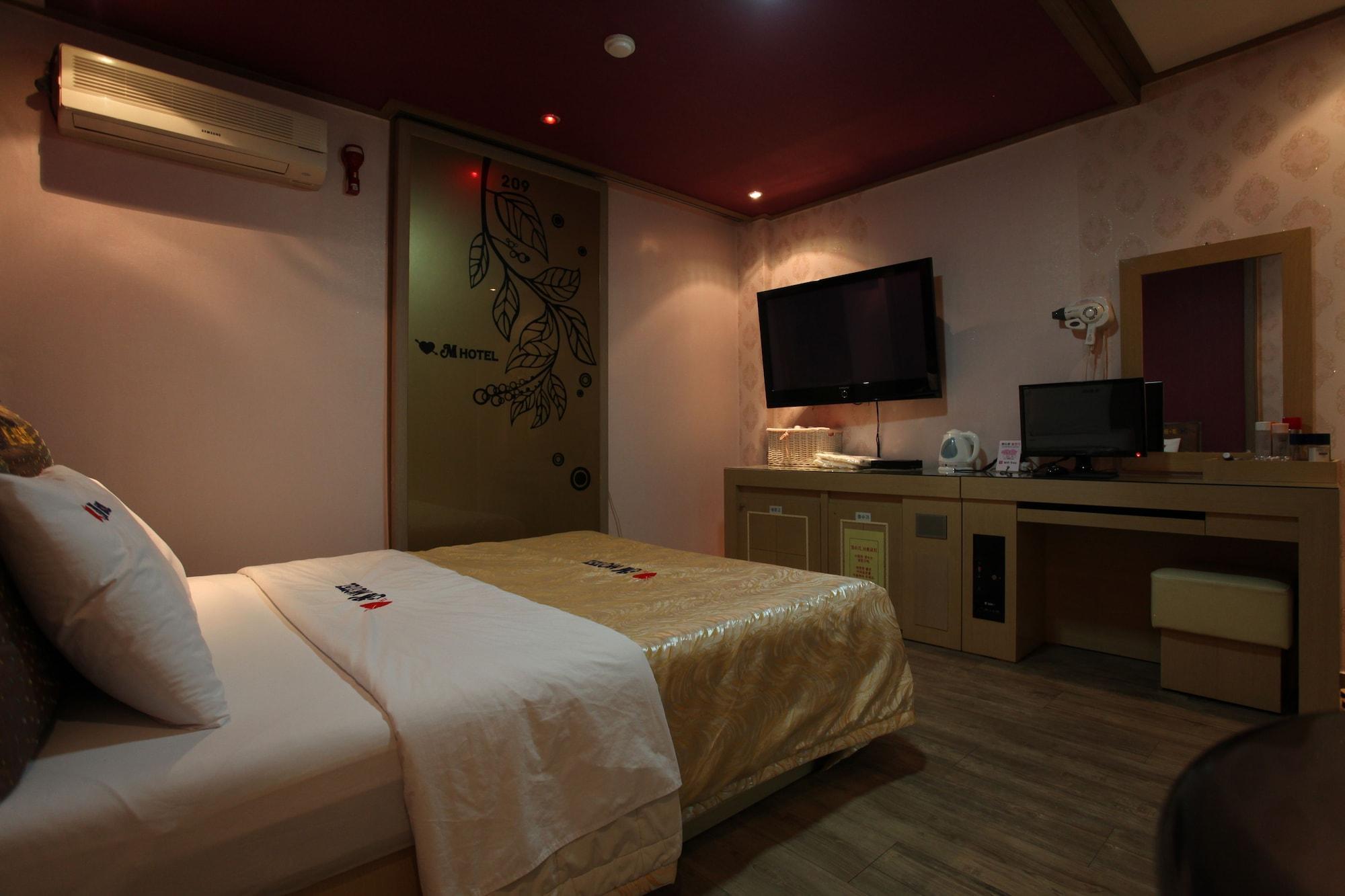 M Motel Songtan Pyeongtaek Eksteriør billede