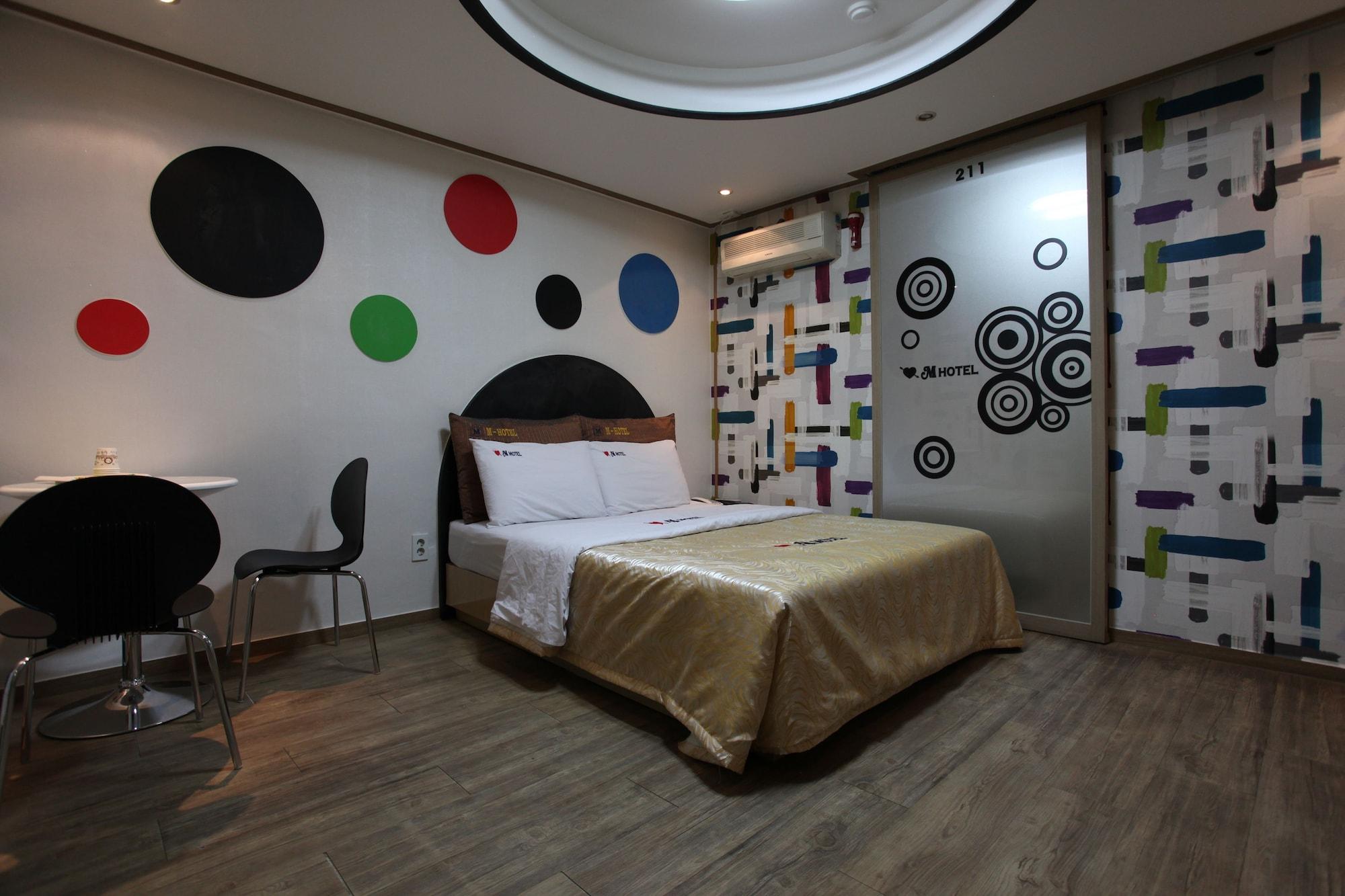 M Motel Songtan Pyeongtaek Eksteriør billede